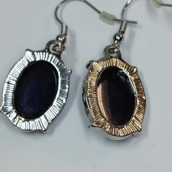 5/$25 Blue stone silver tone Earrings - Picture 6 of 7